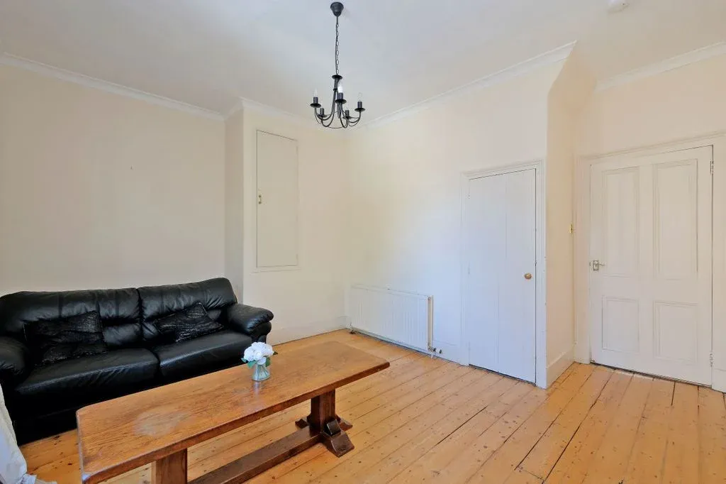 Baker Street, First & Upper Floor, AB25, photo 4