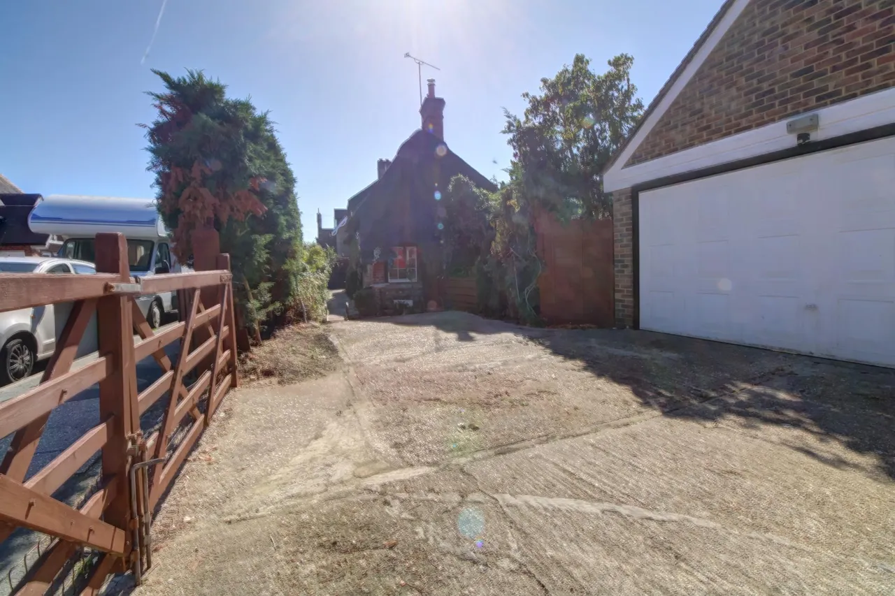 Arundel Road, Angmering, BN16, photo 27