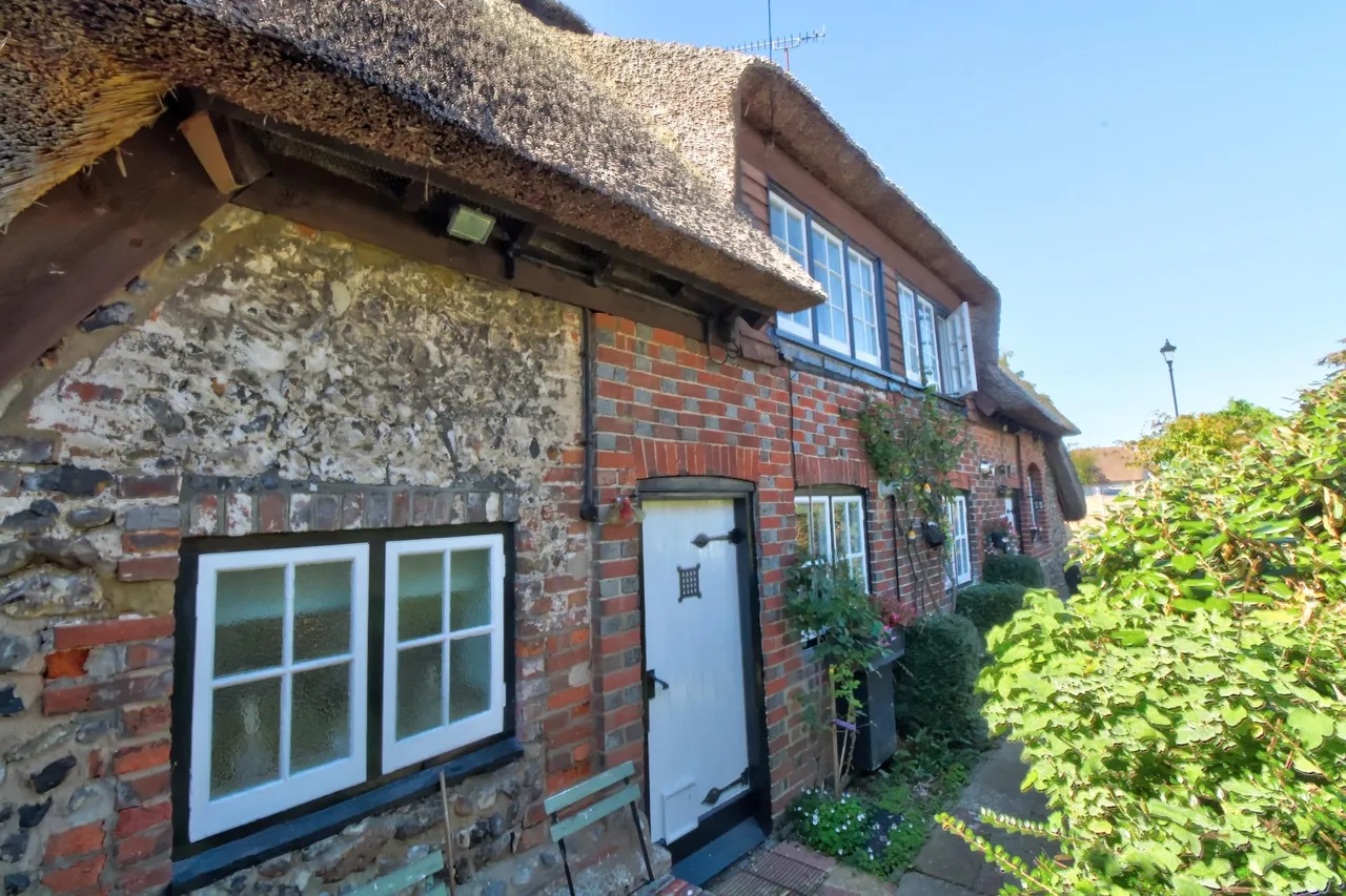 2 bed character property for sale, Arundel Road, Angmering, BN16