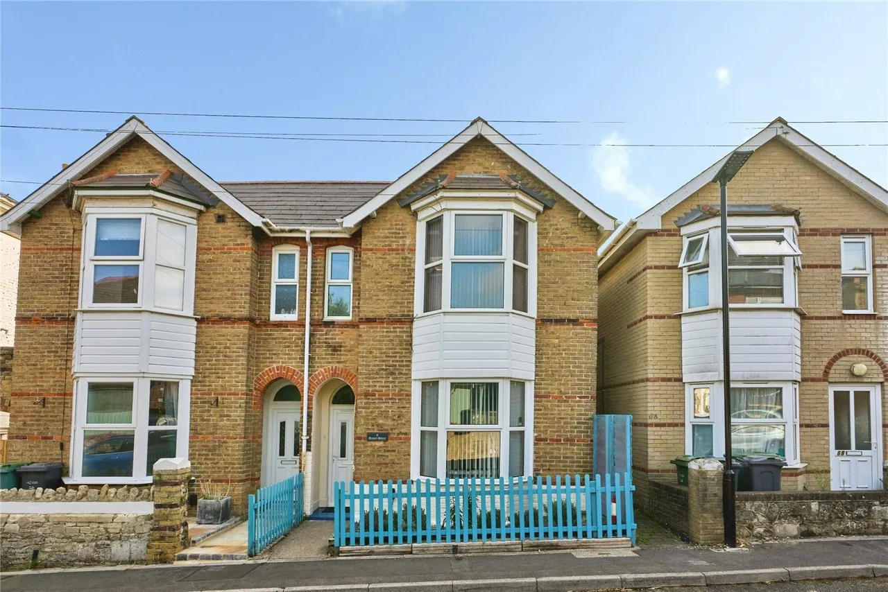 3 bed house for sale, Daniel Street, Ryde, PO33