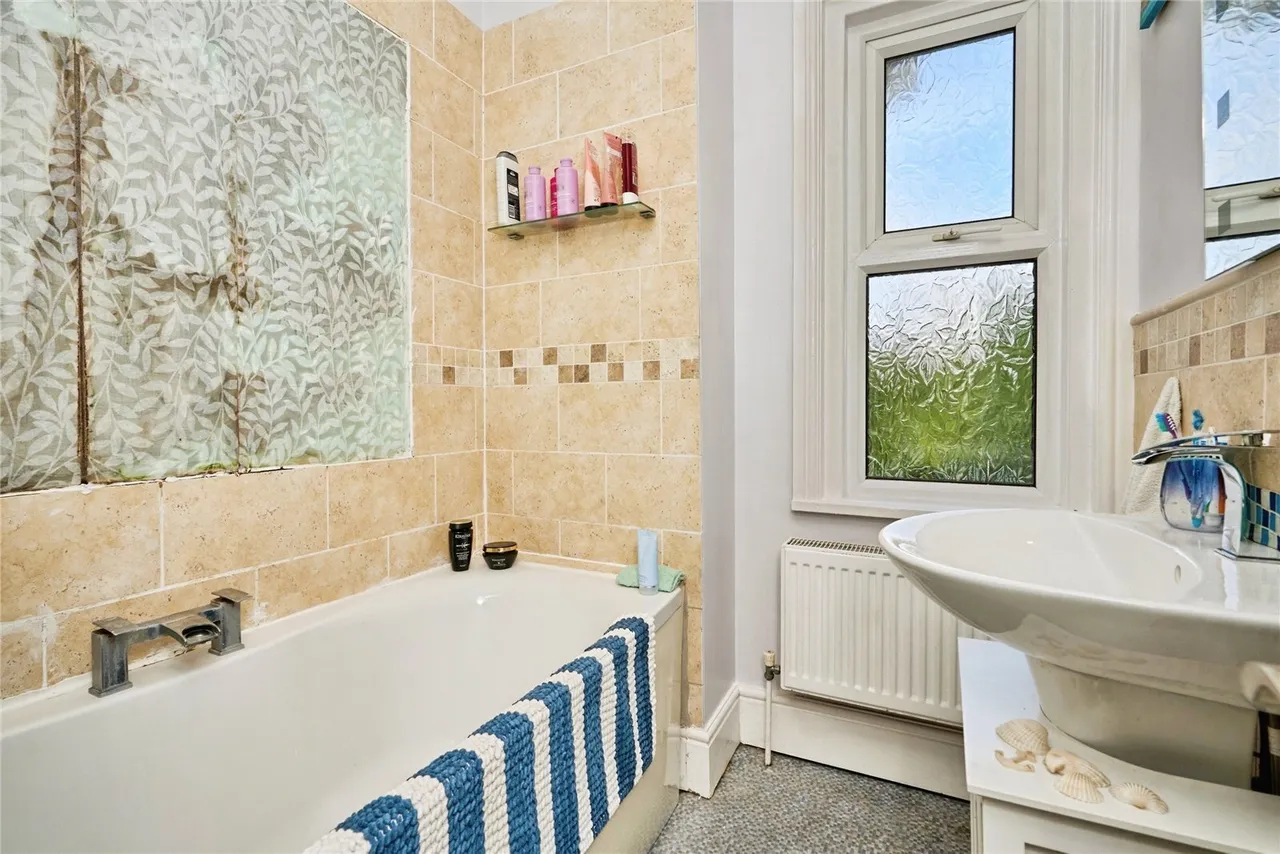 Daniel Street, Ryde, PO33, photo 10