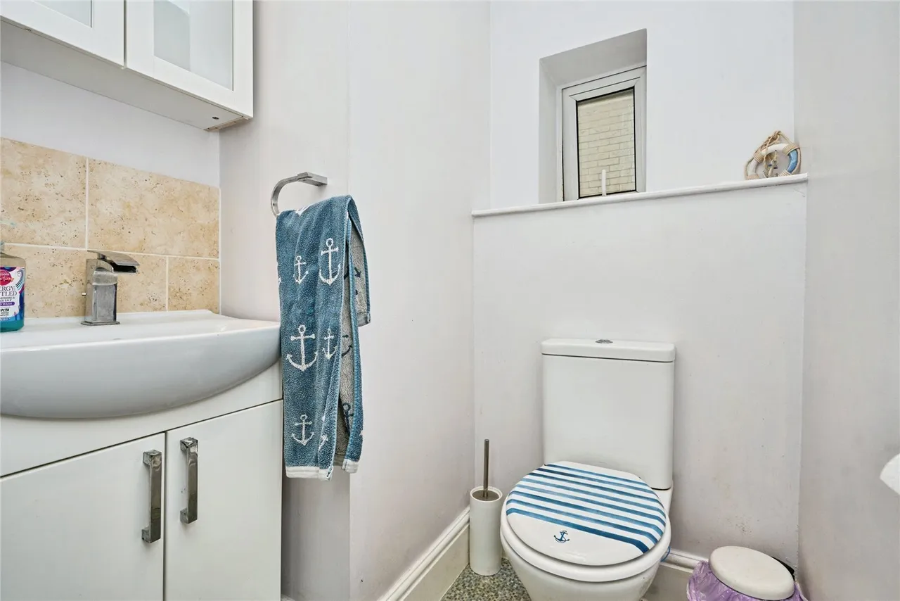Daniel Street, Ryde, PO33, photo 11