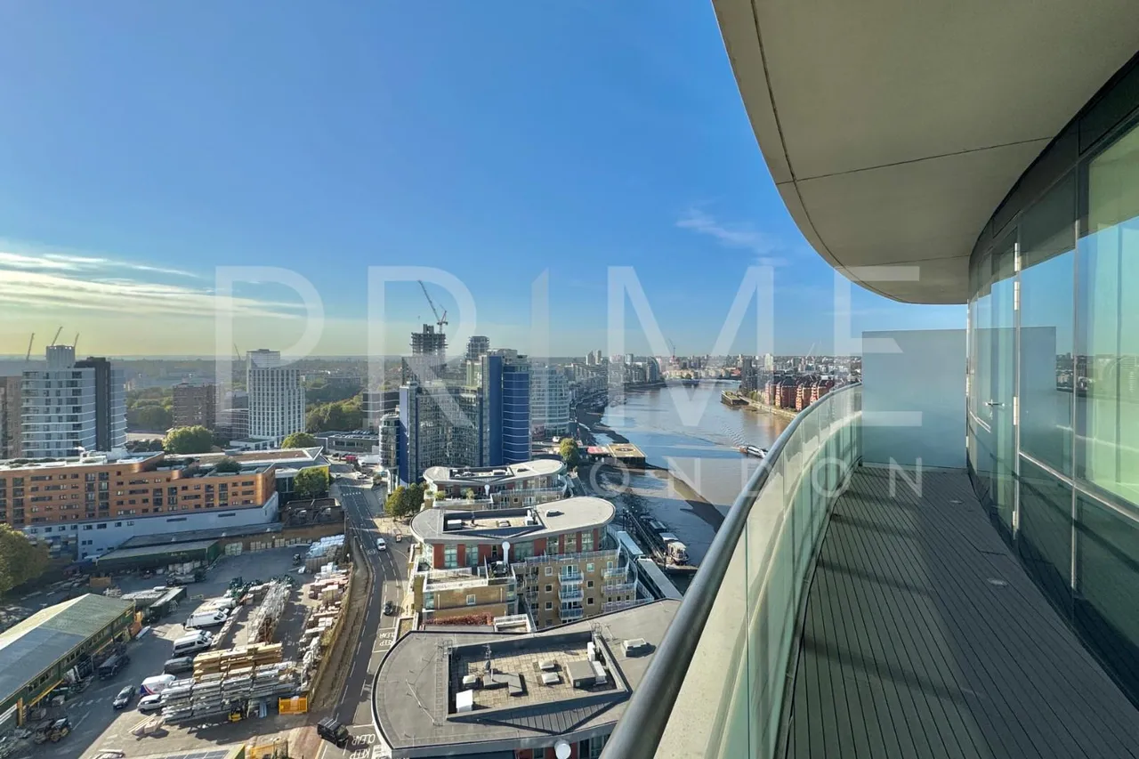 1 bed flat for sale, Lombard Road, Battersea, SW11