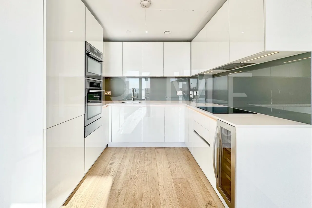 Lombard Road, Battersea, SW11, photo 4