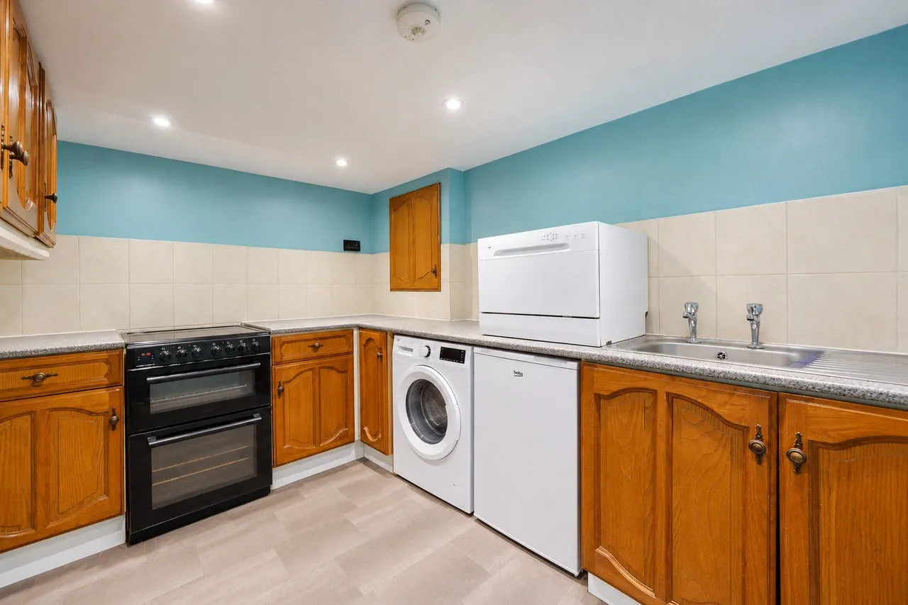 Stoney Royd Terrace, Halifax, HX3, photo 6