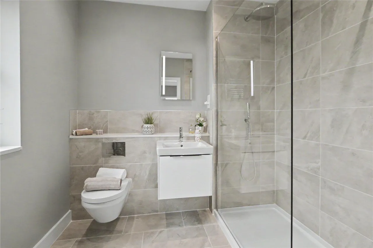 Stanhope Gardens, West Farm, LS24, photo 15