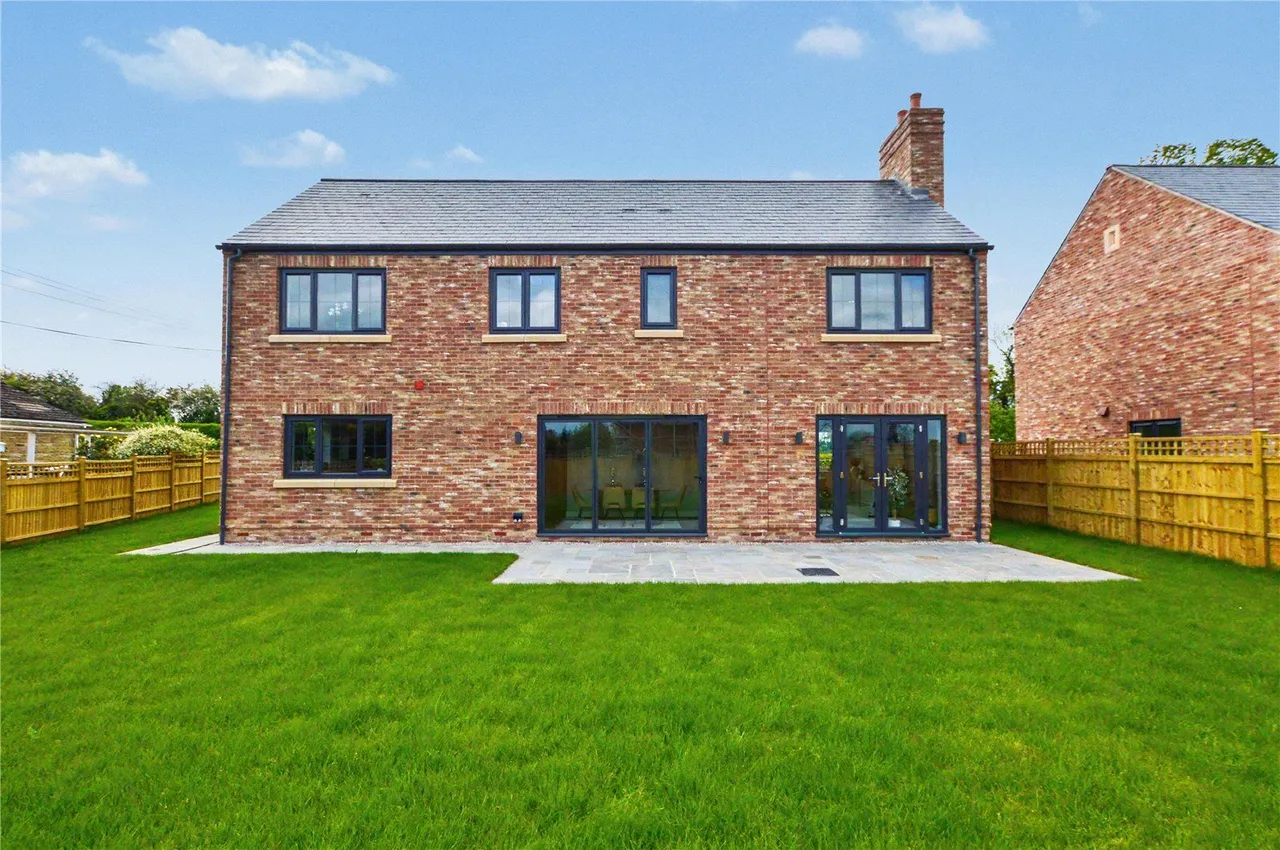 Stanhope Gardens, West Farm, LS24, photo 24
