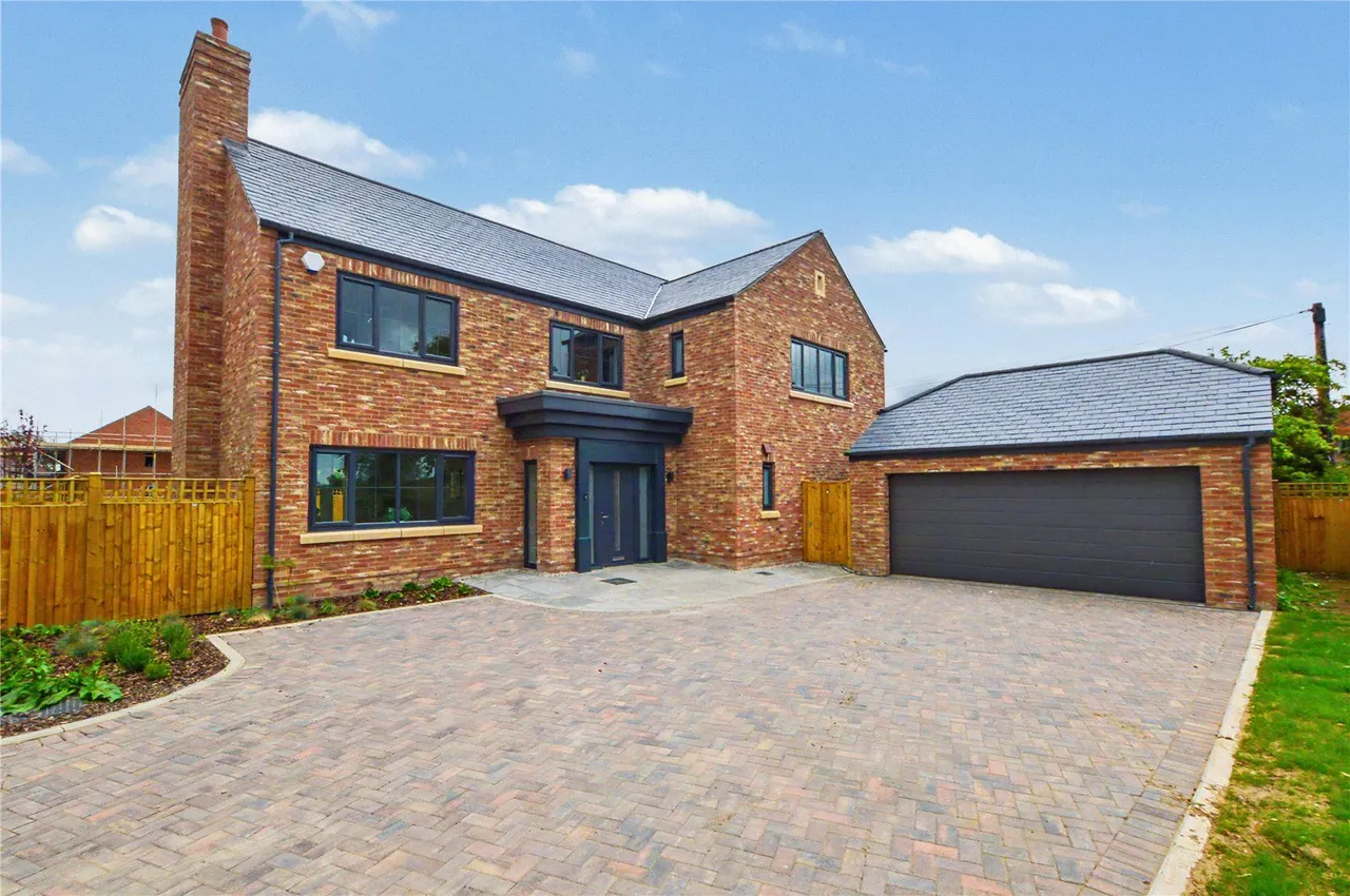5 bed house for sale, Stanhope Gardens, West Farm, LS24