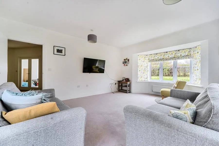 Church Road, Long Hanborough, OX29, photo 4