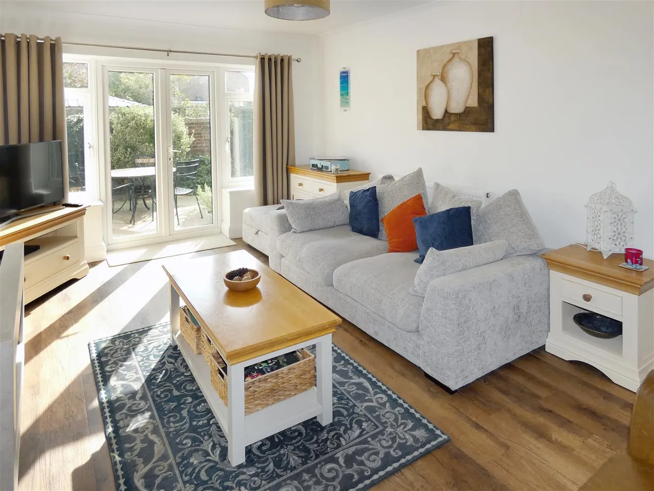 Waverley Road, Rustington, photo 3