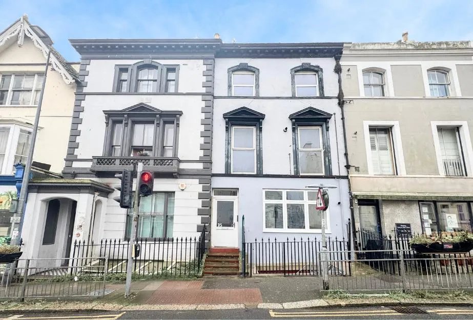 2 bed flat for sale — Cambridge Road, Hastings, TN34 1DJ