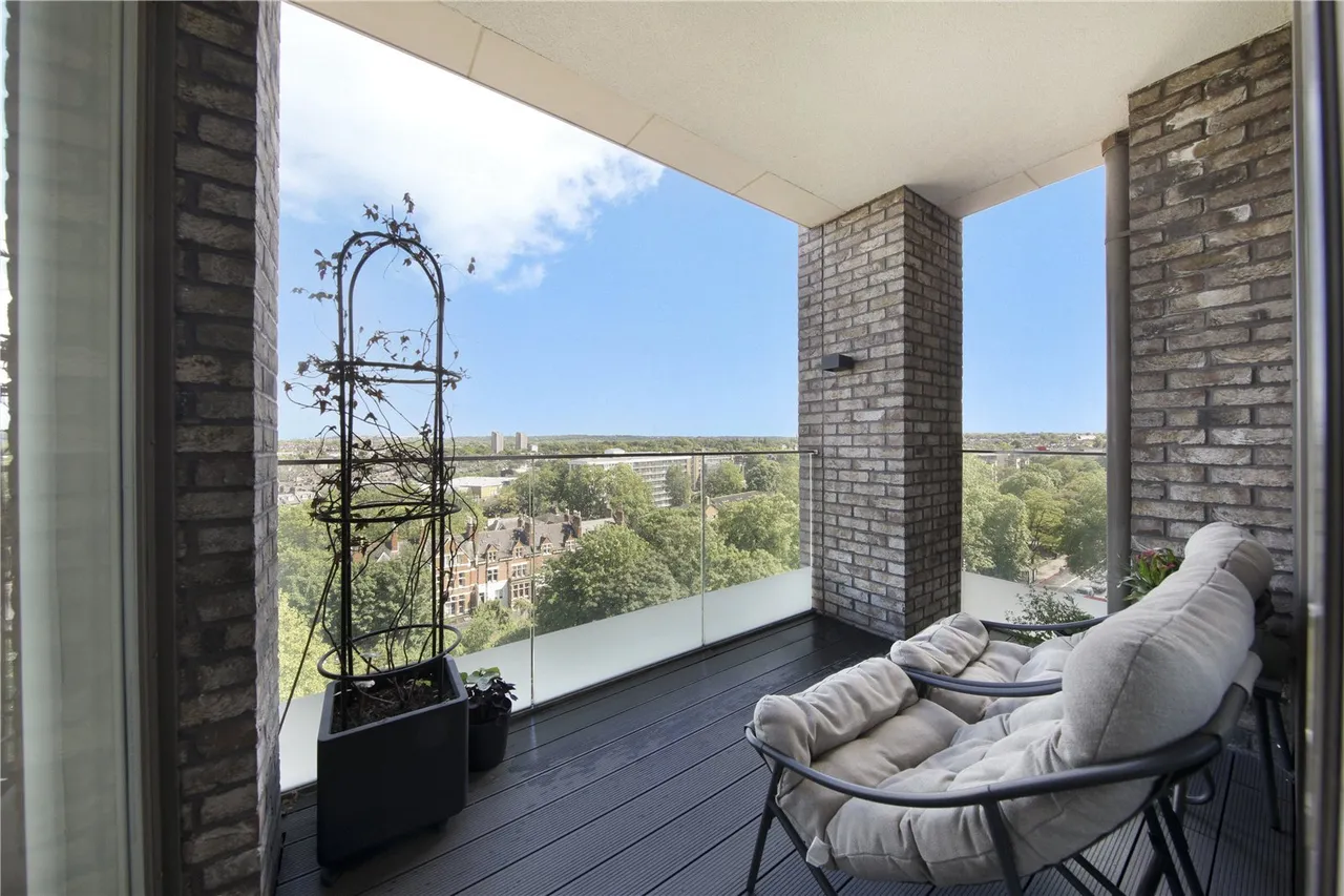 Brixton Hill, SW2, photo 2