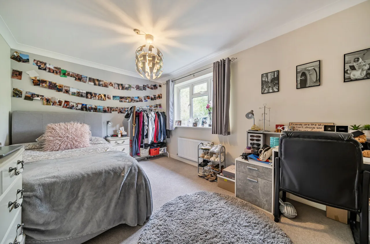 Rugosa Road, West End, Woking, Surrey, GU24 9PA, photo 10