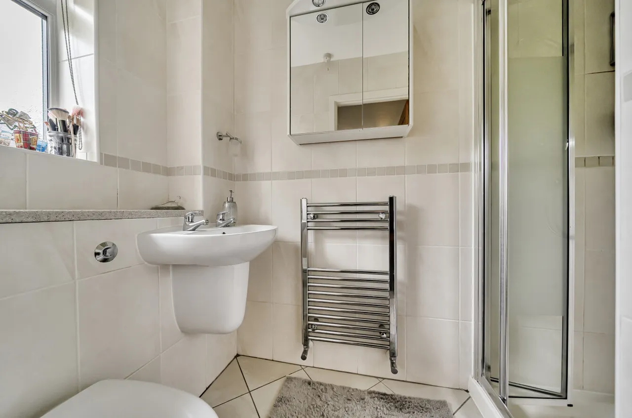 Rugosa Road, West End, Woking, Surrey, GU24 9PA, photo 11