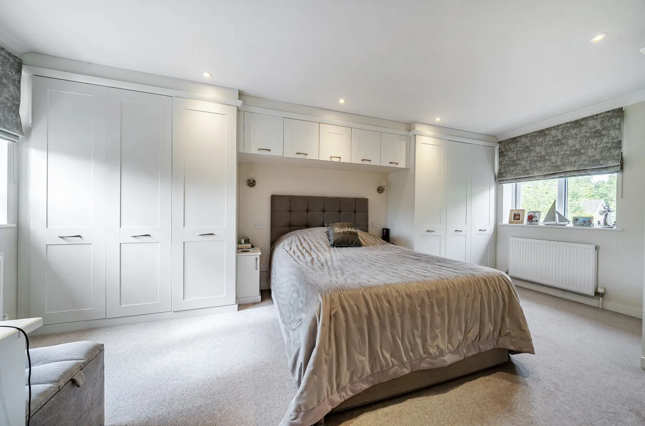 Rugosa Road, West End, Woking, Surrey, GU24 9PA, photo 6