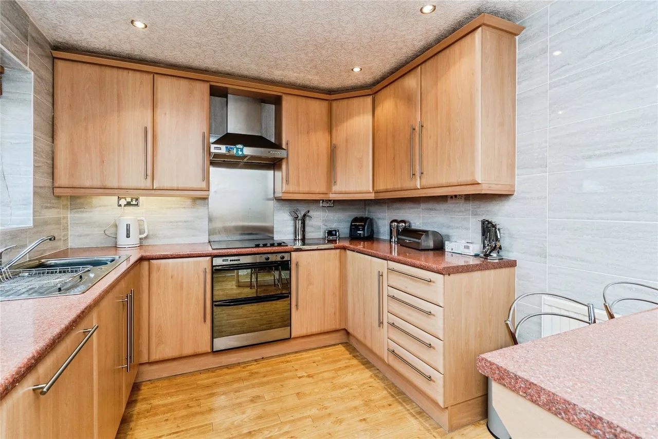 Adam Close, Cheadle Hulme, Cheadle, Greater Manchester, SK8, photo 6