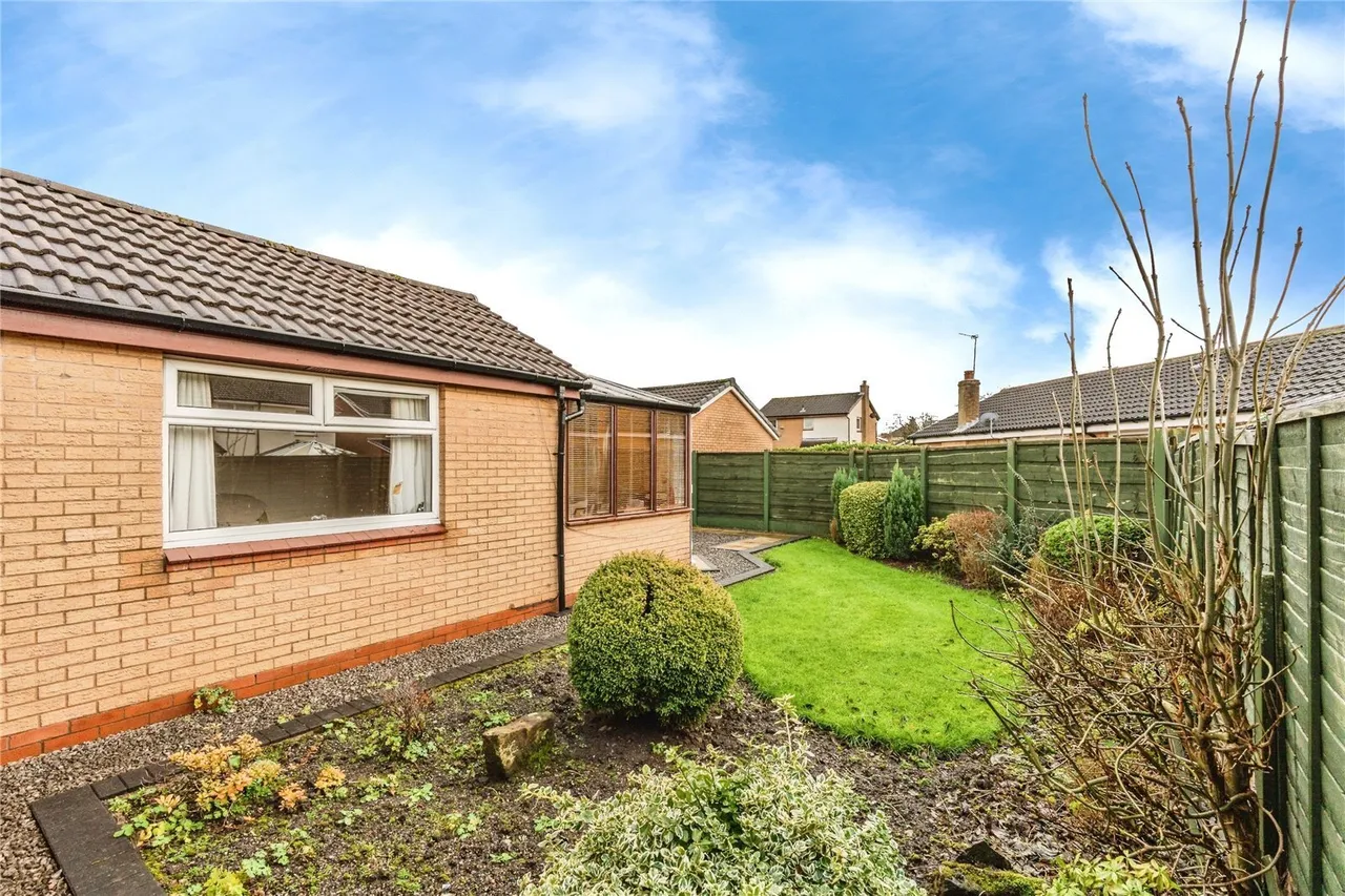 Adam Close, Cheadle Hulme, Cheadle, Greater Manchester, SK8, photo 13