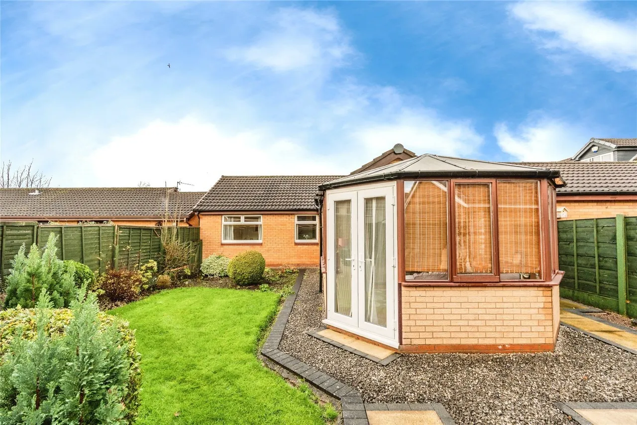 Adam Close, Cheadle Hulme, Cheadle, Greater Manchester, SK8, photo 14