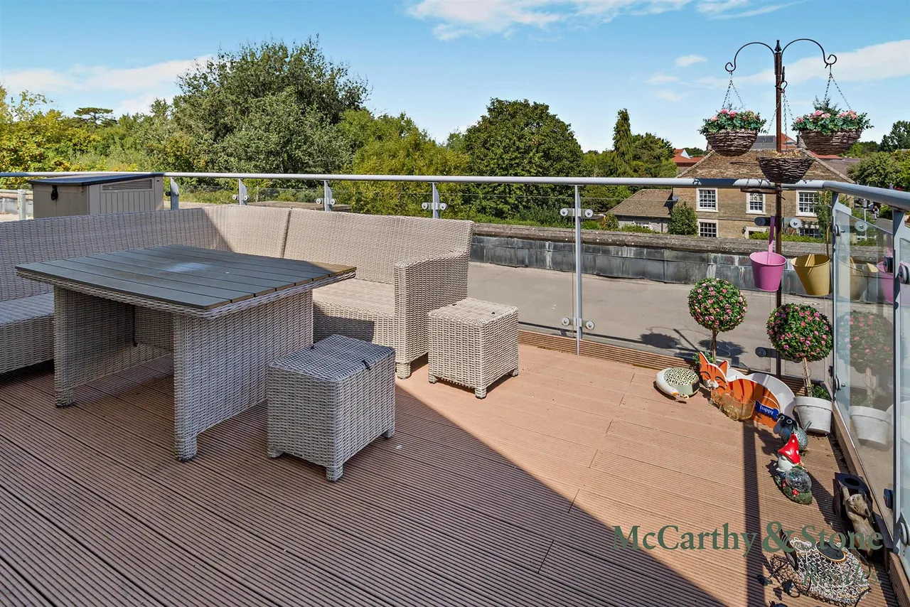 Westmead Lane, Chippenham, SN15, photo 4