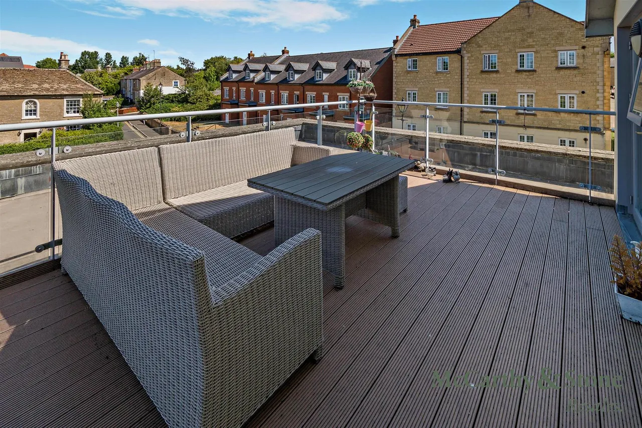 Westmead Lane, Chippenham, SN15, photo 5