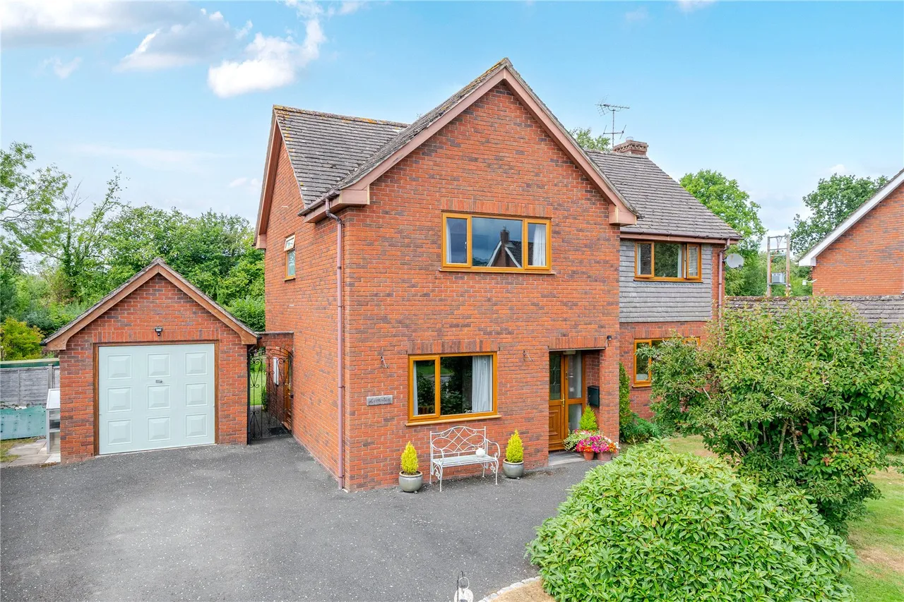 Broome, Aston-on-Clun, Craven Arms, Shropshire, SY7 0NX, photo 24