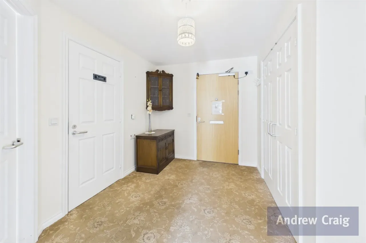 Dovecote Meadow, Ford Estate, SR4, photo 9