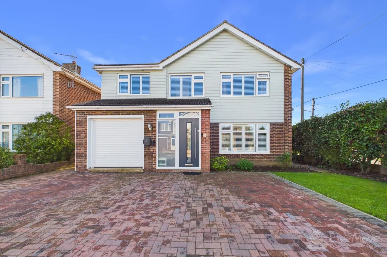 5 bed house for sale, St. Johns Way, Densole, CT18