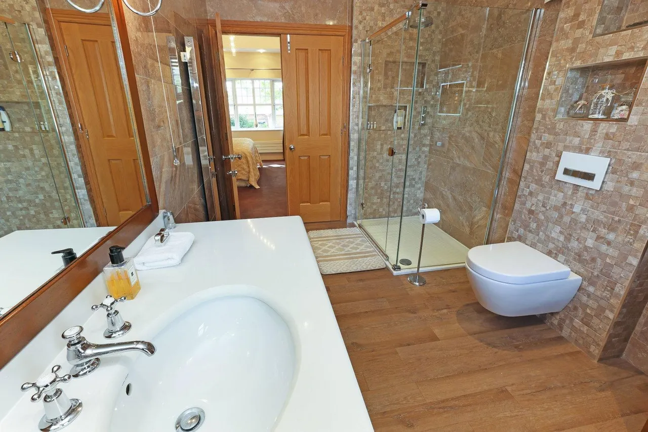 High Street, Thurnscoe, S63, photo 20
