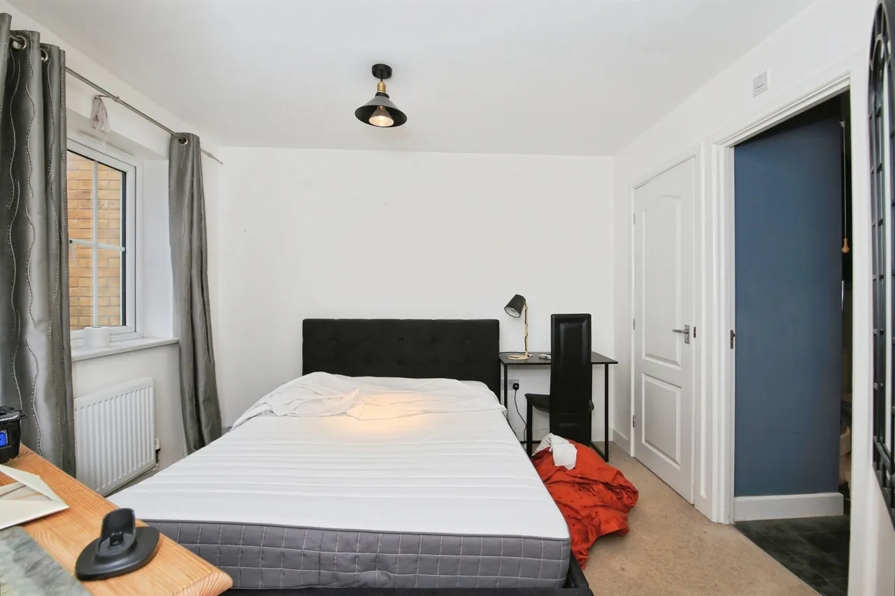 Redshank Way, Hampton Vale, Peterborough, photo 9