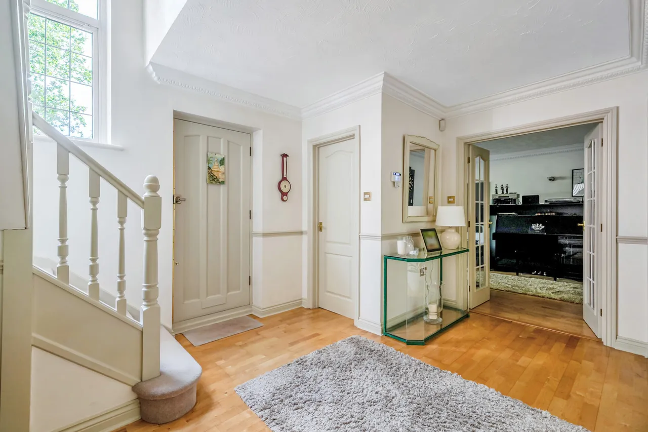 Fulmer Drive, Gerrards Cross, SL9, photo 40