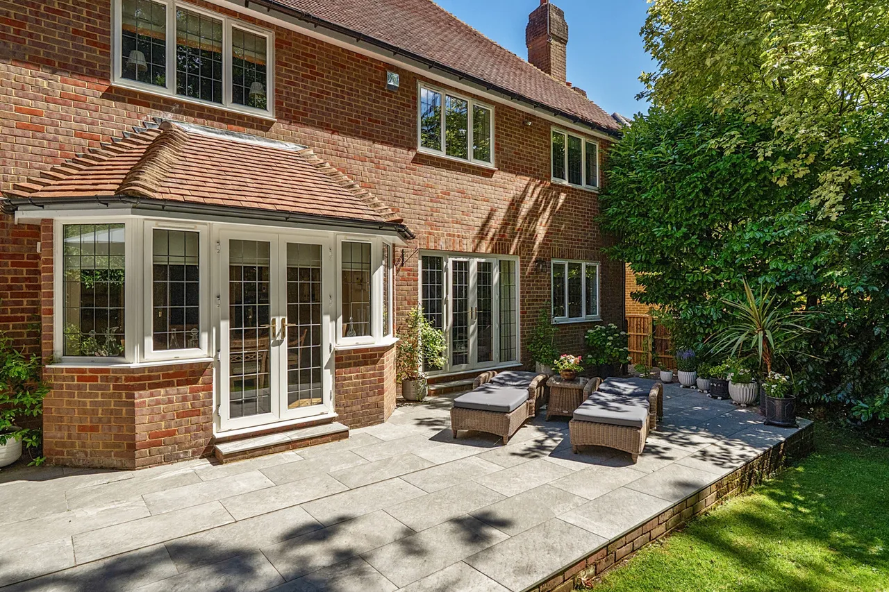 Fulmer Drive, Gerrards Cross, SL9, photo 52