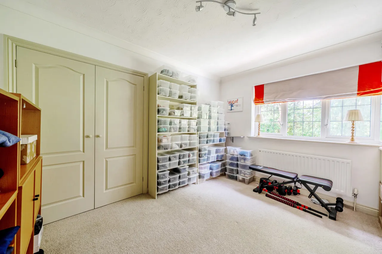 Fulmer Drive, Gerrards Cross, SL9, photo 27