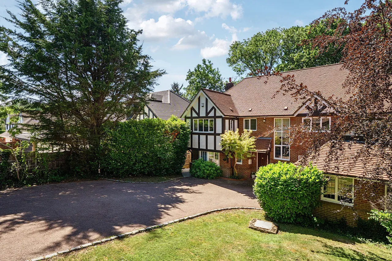 Fulmer Drive, Gerrards Cross, SL9, photo 45