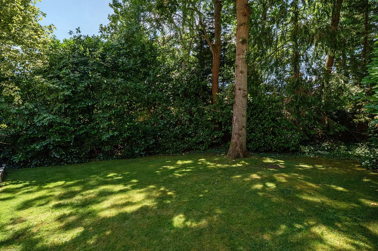 Fulmer Drive, Gerrards Cross, SL9, photo 50