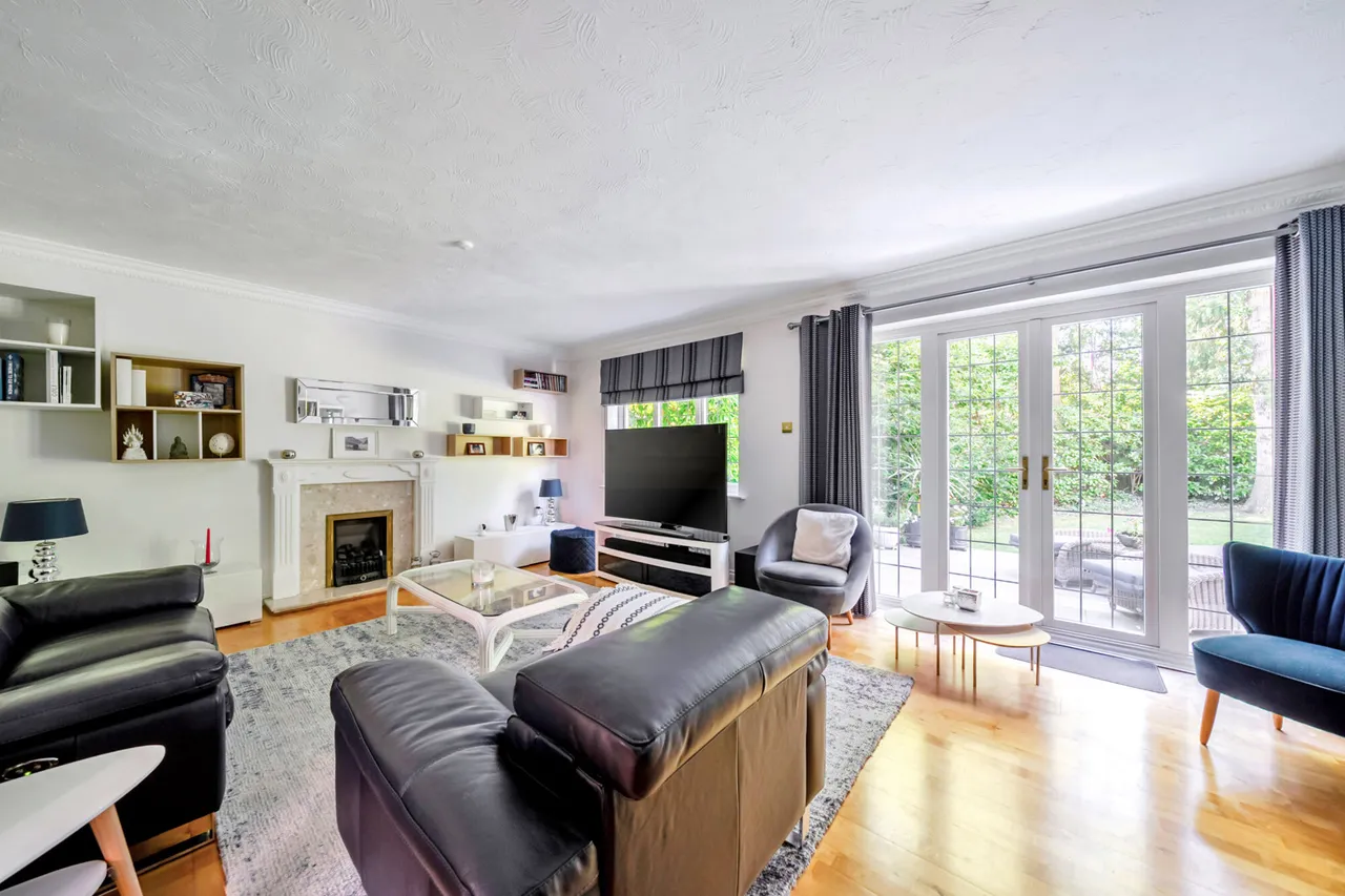 Fulmer Drive, Gerrards Cross, SL9, photo 18