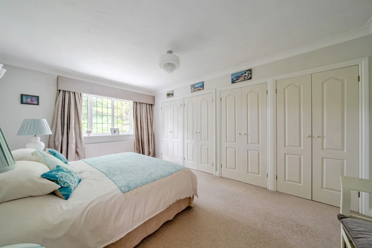 Fulmer Drive, Gerrards Cross, SL9, photo 7