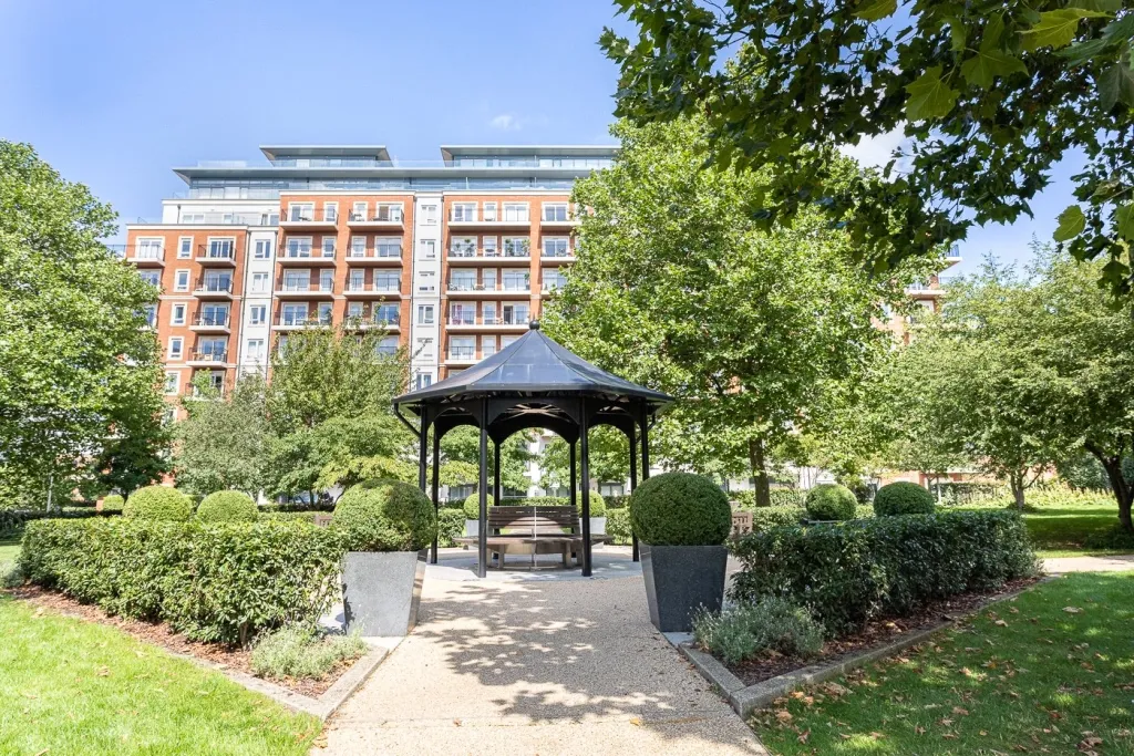 Aerodrome Road, Beaufort Park, NW9, photo 11
