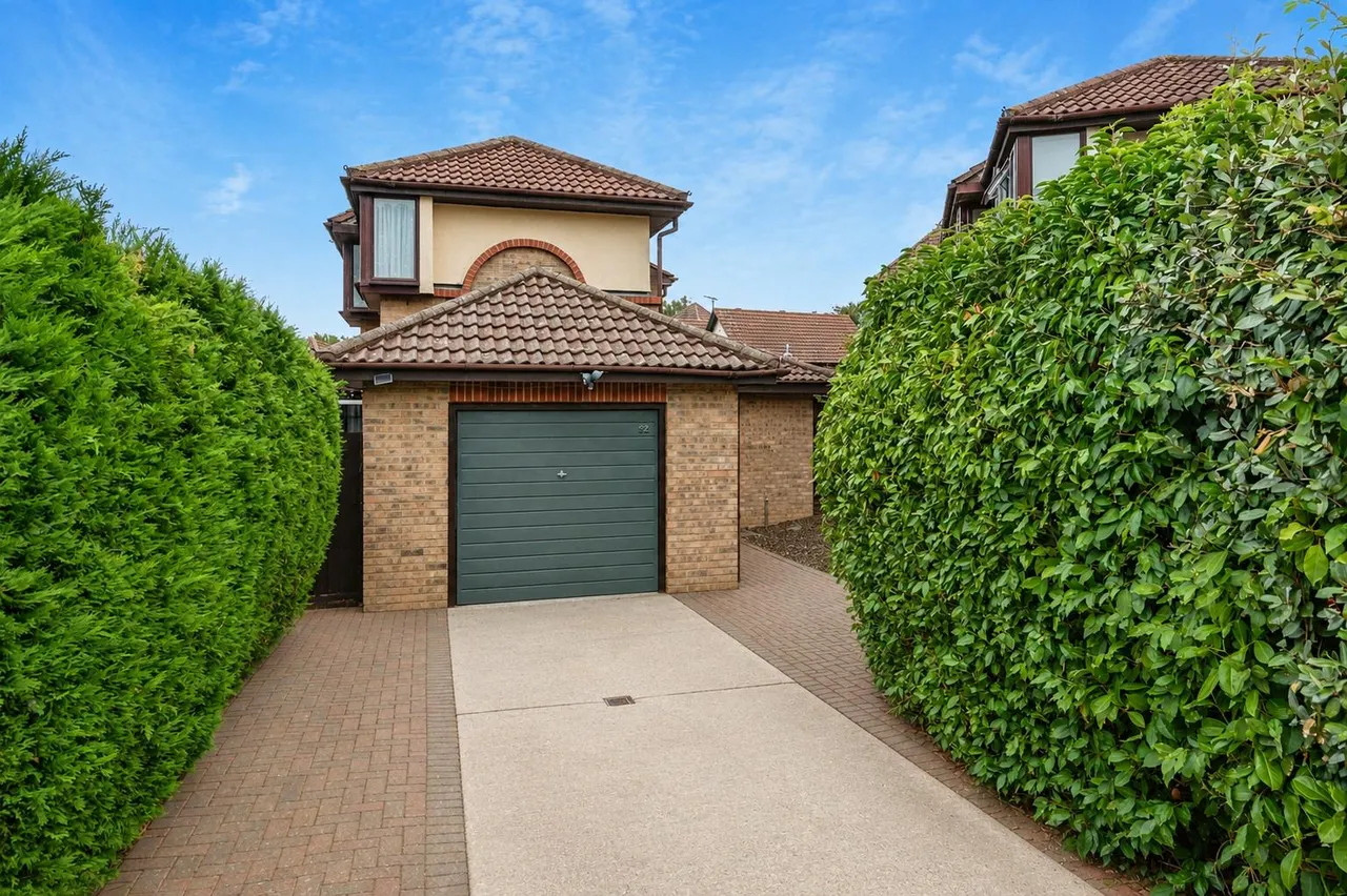 Amersham Avenue, Basildon, SS16, photo 2