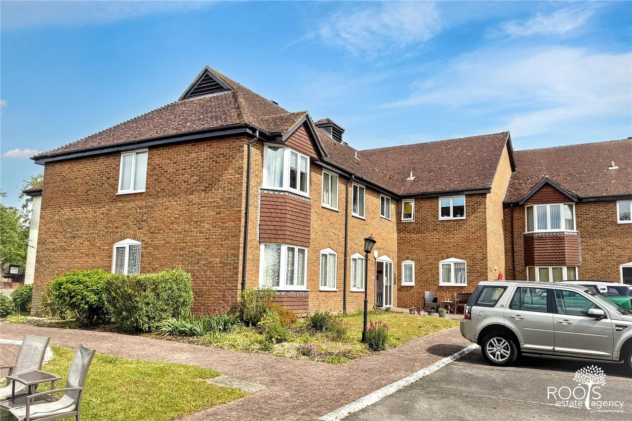 1 bed flat for sale, Thatcham, Berkshire