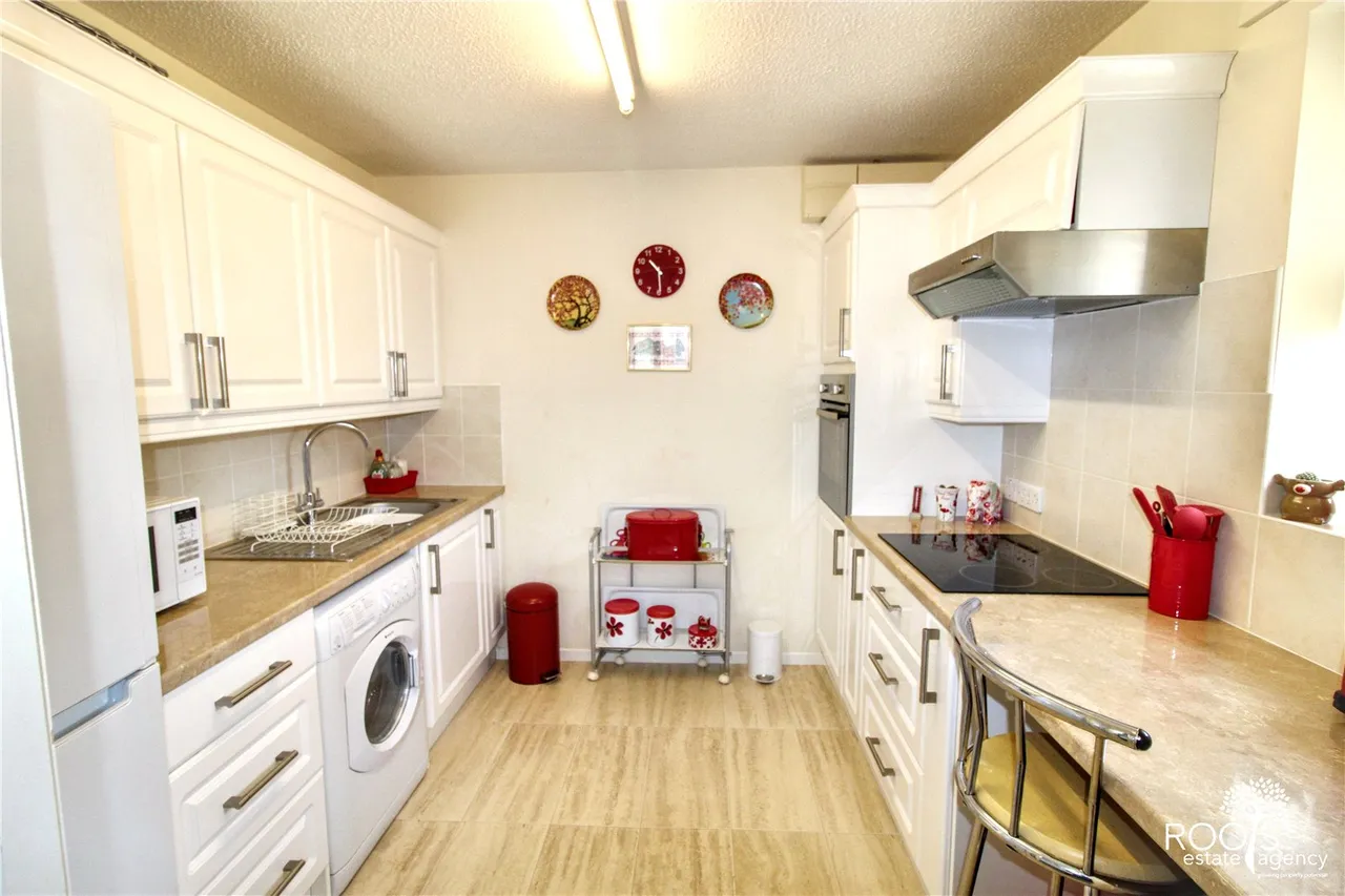 Thatcham, Berkshire, photo 2