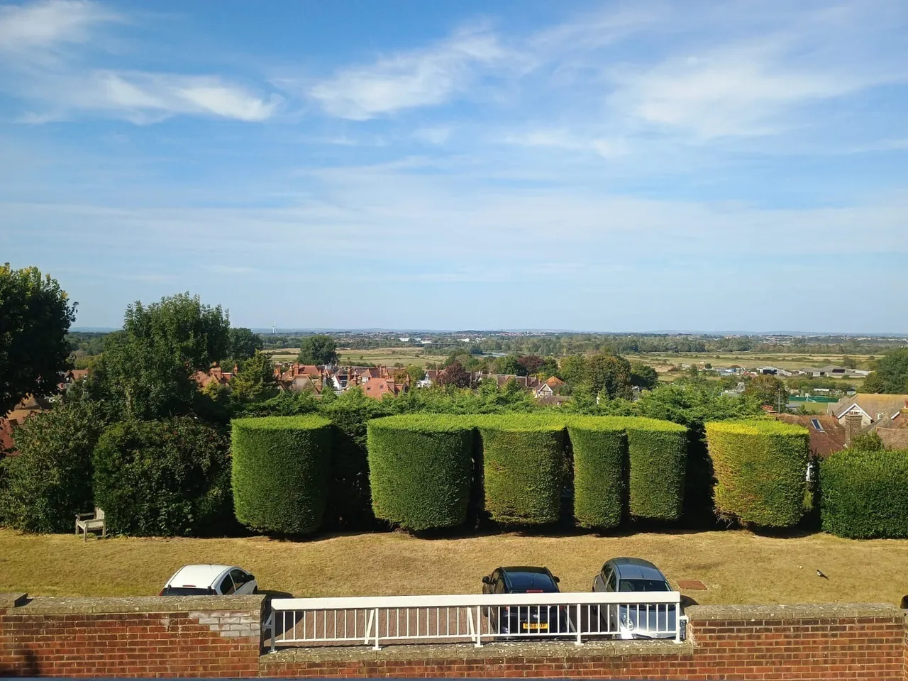 2 bed flat to rent — Carew Road, EASTBOURNE