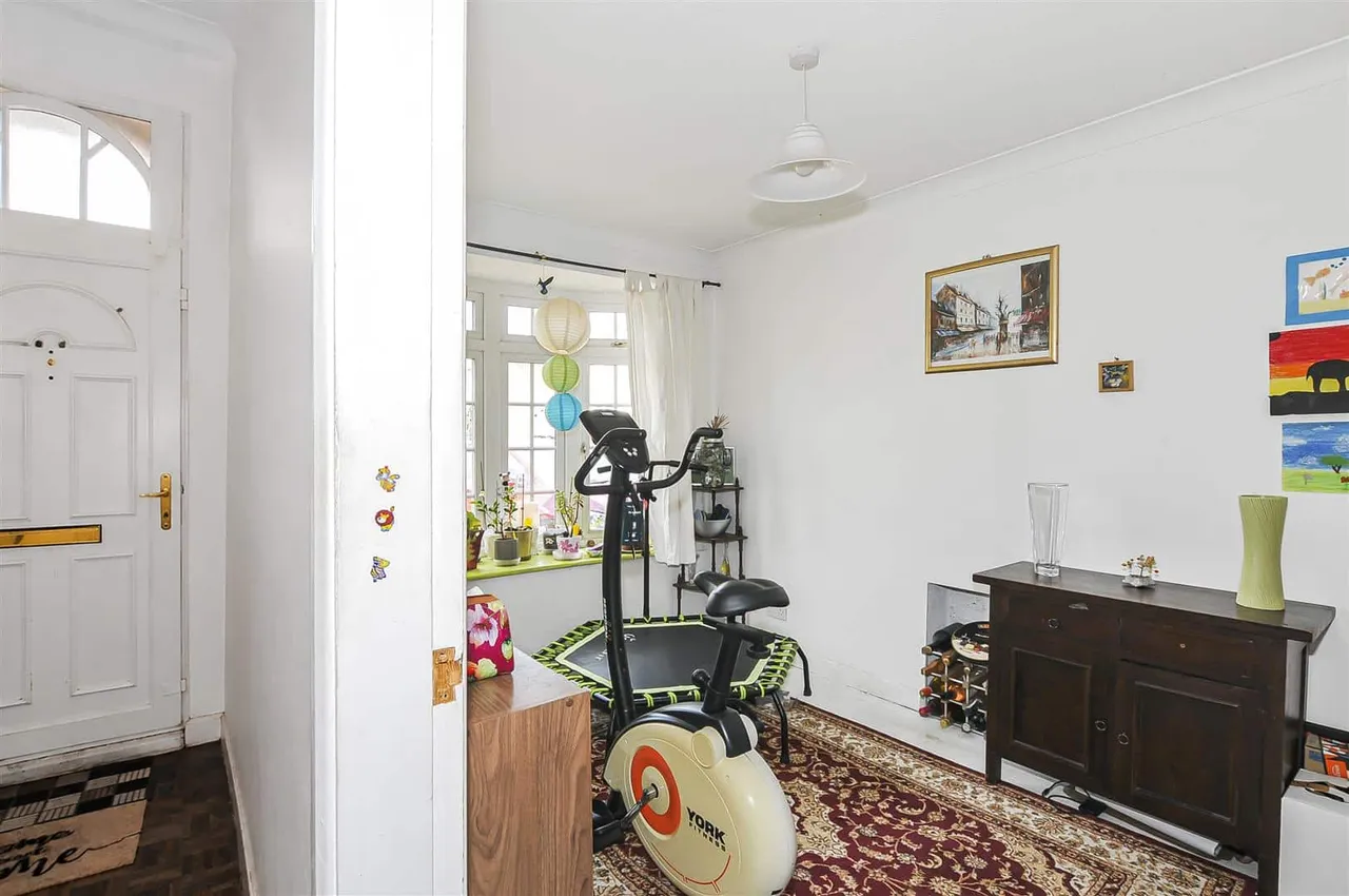 Eton Close, Datchet, Slough, SL3 9BE, photo 10
