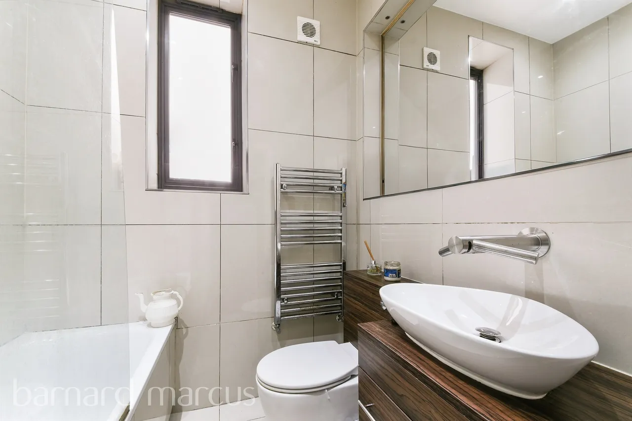 Whitworth Road, London, SE25, photo 9