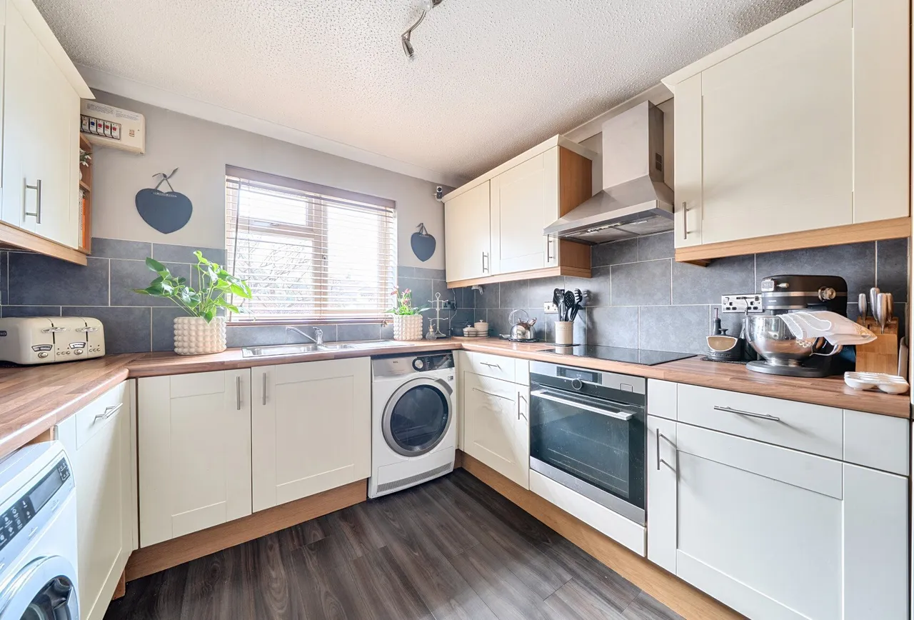 Blakeway, Tunbridge Wells, TN2 3DF, photo 2
