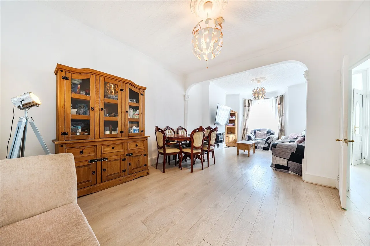 Buckingham Road, Ilford, IG1, photo 6