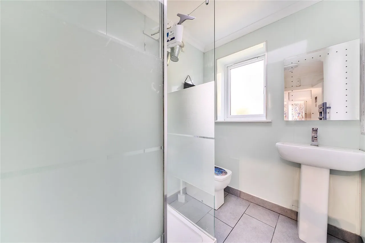 Buckingham Road, Ilford, IG1, photo 13