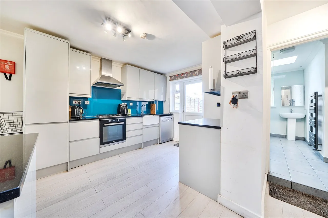 Buckingham Road, Ilford, IG1, photo 10