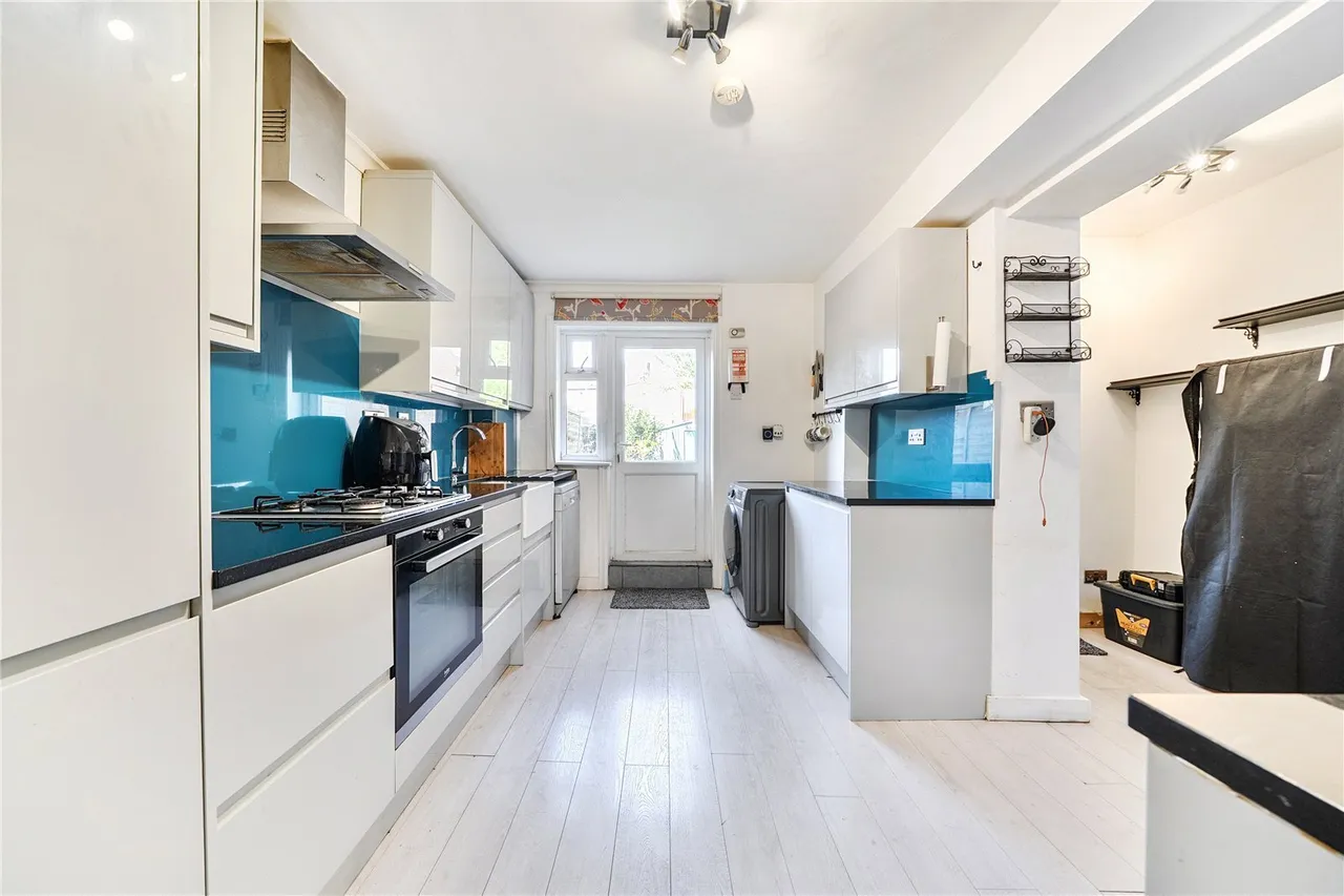 Buckingham Road, Ilford, IG1, photo 8