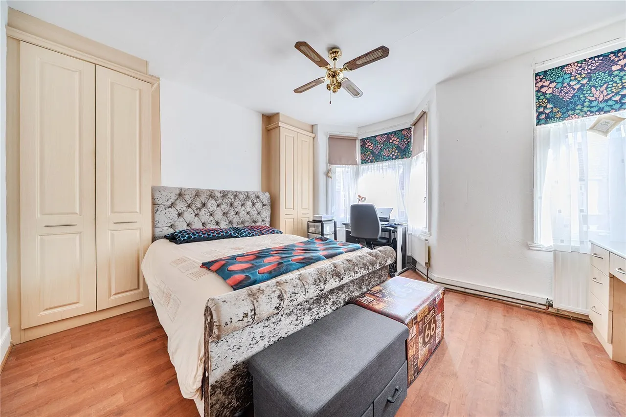 Buckingham Road, Ilford, IG1, photo 16