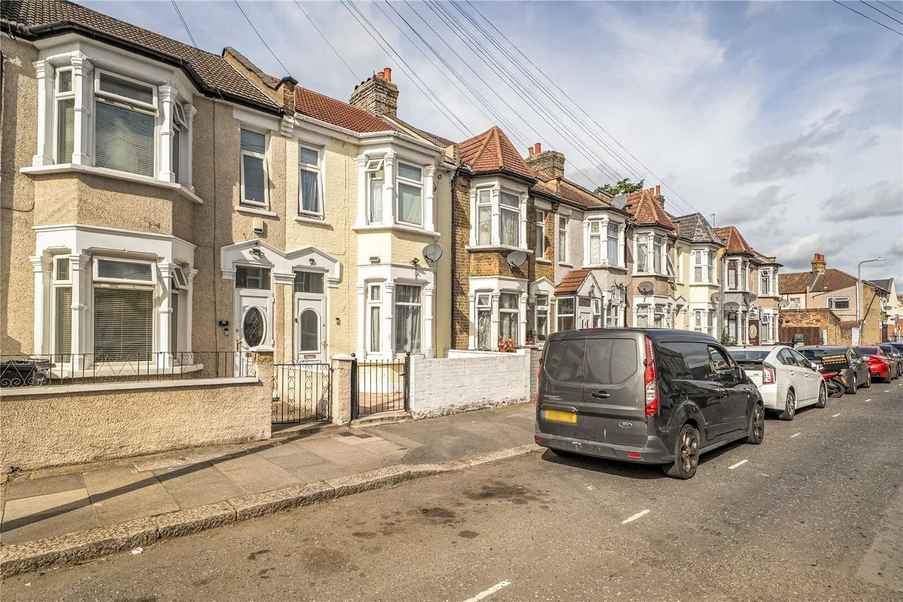 Buckingham Road, Ilford, IG1, photo 27